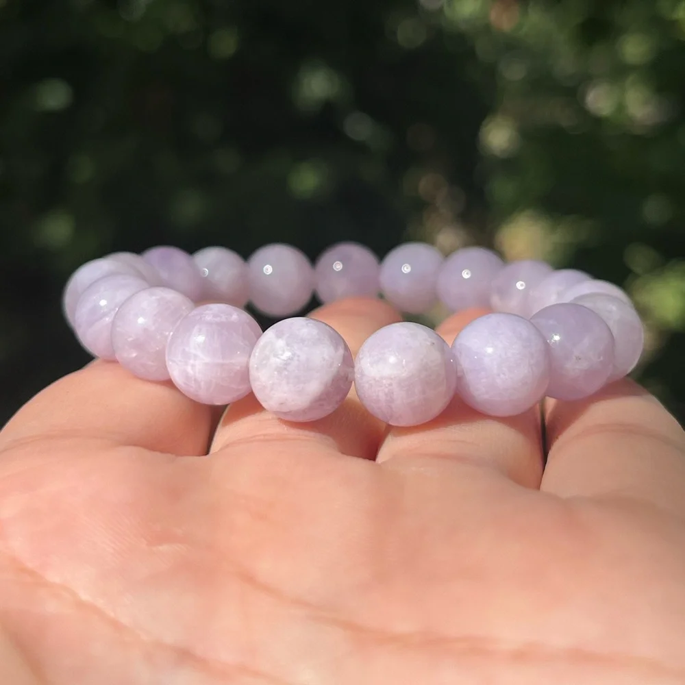 10mm stretchable lavender‎ amethyst bracelet